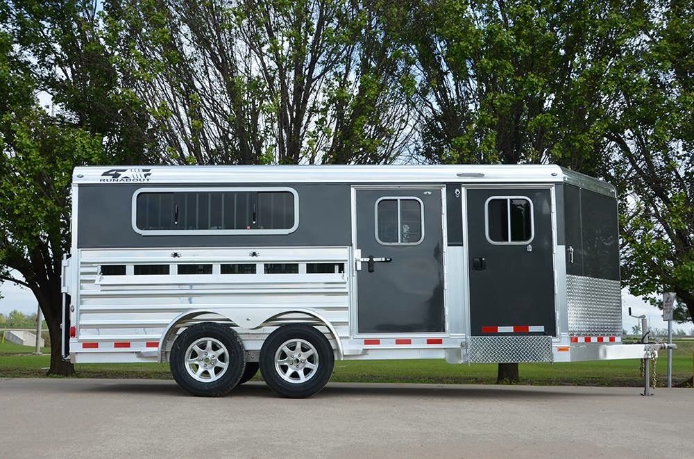 4 Horse Trailers Inventory