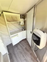 2006 Featherlite Weekender with Mid tack - Image 6
